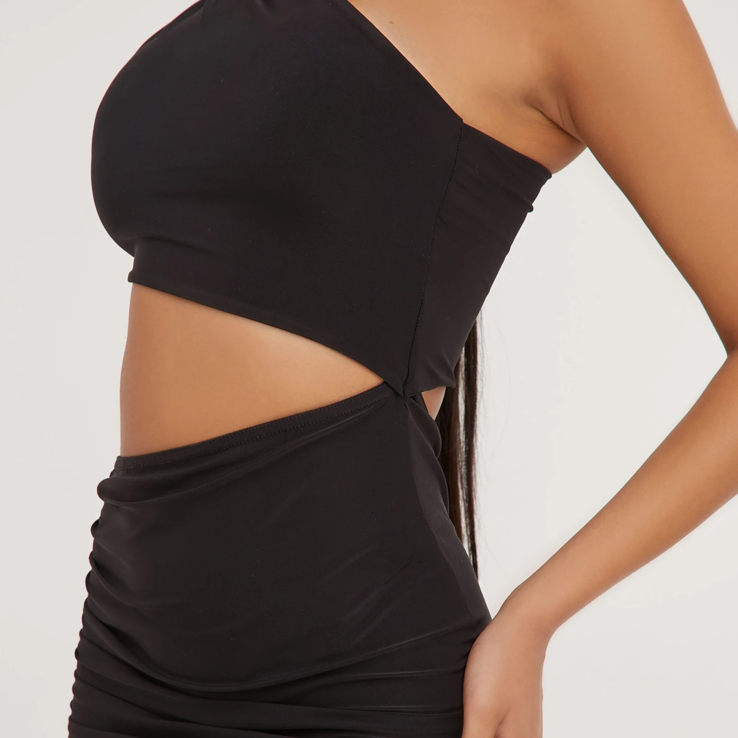 EGO One Shoulder Cut Out Ruched Side Detail Split Leg Maxi Dress In Black 4 EGO One Shoulder Cut Out Ruched Side Detail Split Leg Maxi Dress In Black - Image 2