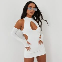 EGO Key Hole Cut Out Mini Bodycon Dress With Sleeves In White 10 EGO Key Hole Cut Out Mini Bodycon Dress With Sleeves In White -Sperrryego Store 09 03 22 ming8660