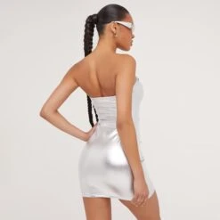 EGO Bandeau Cut Out Twist Front Detail Mini Bodycon Dress In Silver Metallic 9 EGO Bandeau Cut Out Twist Front Detail Mini Bodycon Dress In Silver Metallic -Sperrryego Store 09 05 23 jul96686 sq