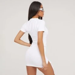 EGO Short Sleeve Ruched Front Detail Crucifix Print T-Shirt Dress In White -Sperrryego Store 18 04 23 jul85749 sq