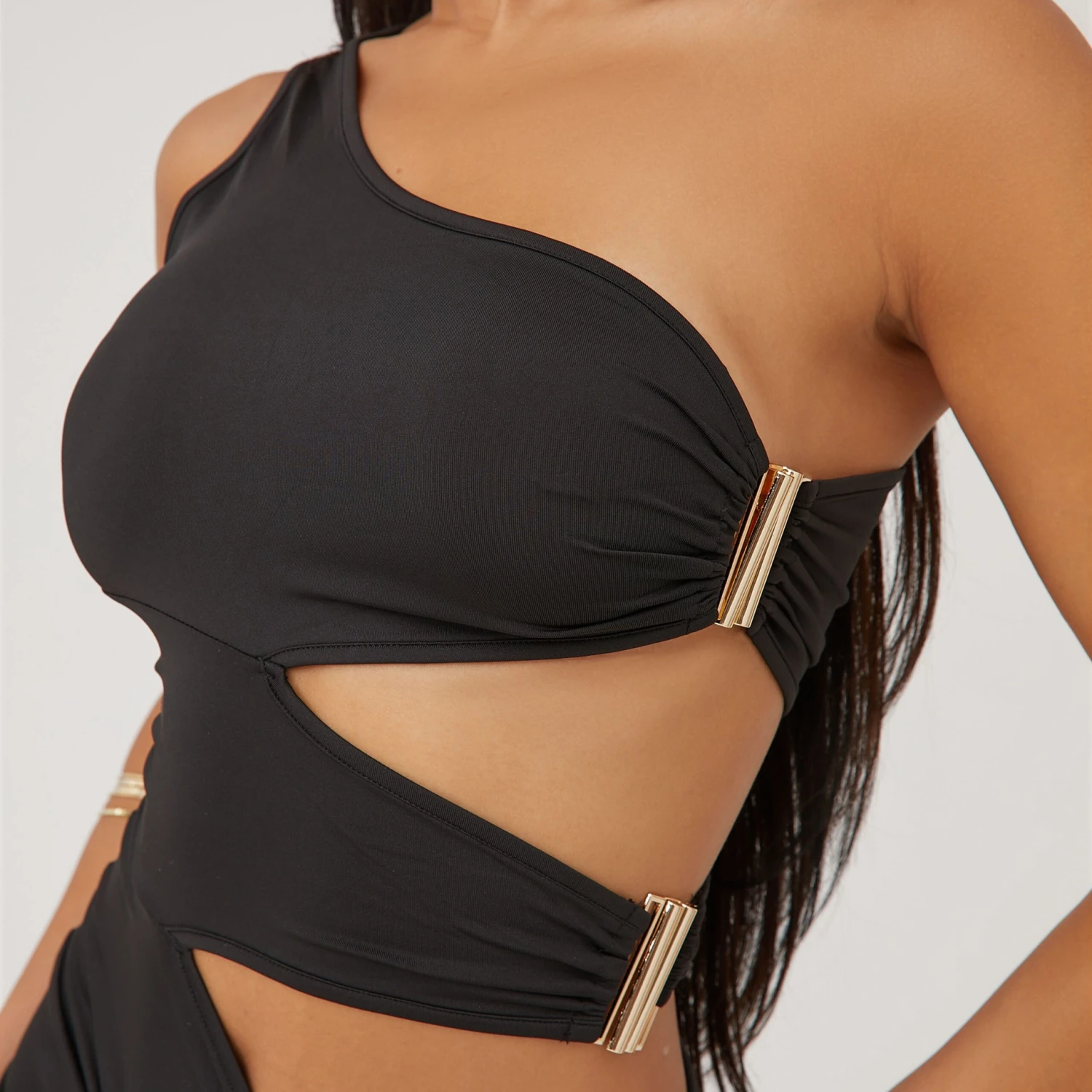 EGO One Shoulder Cut Out Clasp Detail Split Leg Midaxi Dress In Black 4 EGO One Shoulder Cut Out Clasp Detail Split Leg Midaxi Dress In Black - Image 2