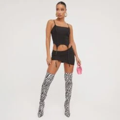 EGO Thin Straps Suspender Detail Crop Top In Black Slinky -Sperrryego Store 19 01 23 ming48498 s