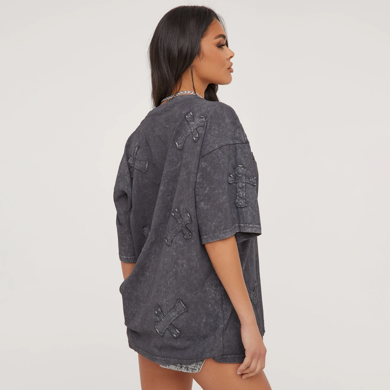 EGO Oversized Crucifix Detail T-Shirt In Grey 5 EGO Oversized Crucifix Detail T-Shirt In Grey - Image 3