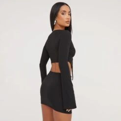 EGO Long Sleeve Pointed Hem Detail Top In Black Slinky -Sperrryego Store 28 03 23 ming75469 s